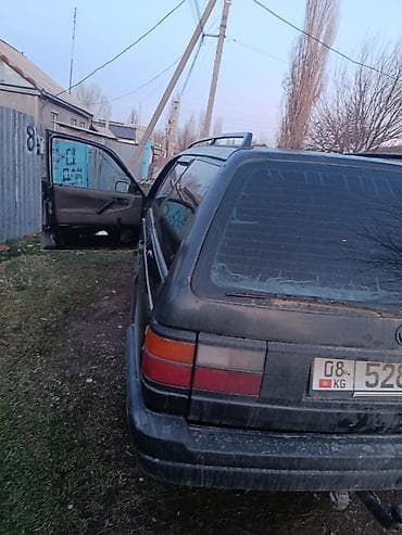 нарашка портер 1: Volkswagen Passat: 1994 г., Универсал — 3