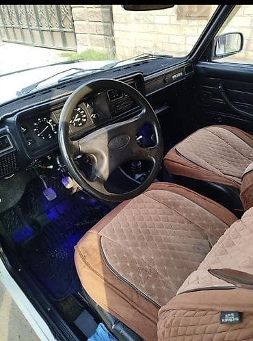 мтз 80 кабина: ВАЗ (ЛАДА) 2107: 2011 г., 1.6 л, Ручные, Бензин, Седан — 10