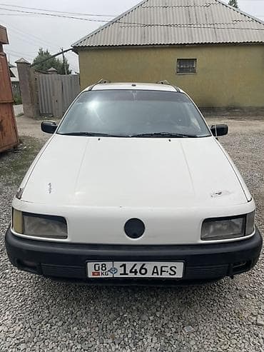 Volkswagen Passat Variant: 1990 г., 1.8 л, Механика, Бензин, Универсал