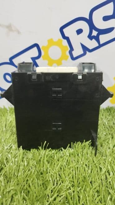 сколько стоит компьютерный блок: Subaru Outback 2010 год, электронный блок системы кондиционирования — 1