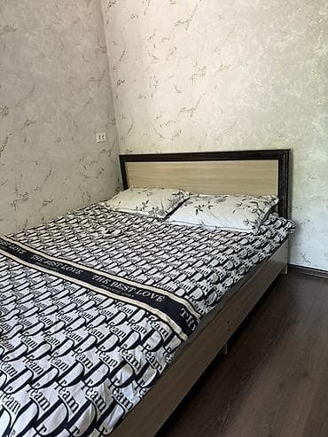 продам массажный стол: Двуспальная кровать, Б/у, Каркас без матраса, длина - 200 см — 1