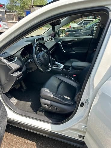 авто последующем выкупом: Toyota RAV4: 2019 г., 2.5 л, Автомат, Бензин, Кроссовер — 10
