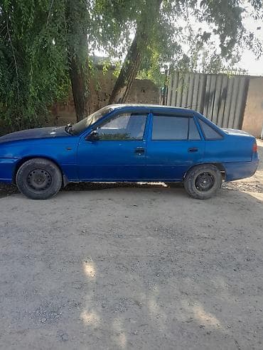 машина берем: Daewoo Nexia: 2010 г., 1.5 л, Механика, Бензин, Седан — 2