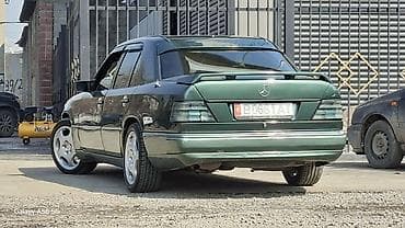мерседес сапог бартовой: Mercedes-Benz W124: 1992 г., 2 л, Автомат, Бензин, Седан — 10