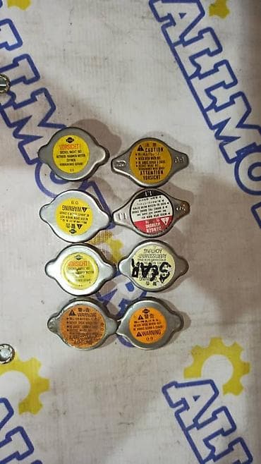 Клапанная крышка Nissan Б/у, Оригинал