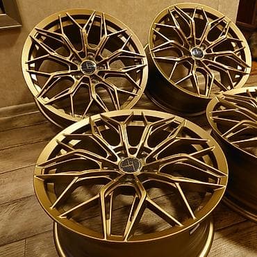 r15 185: Диски R 18 Vossen, Комплект, отверстий - 5, Новый — 1