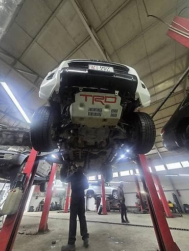 антены на машину: Toyota 4Runner: 2016 г. — 3