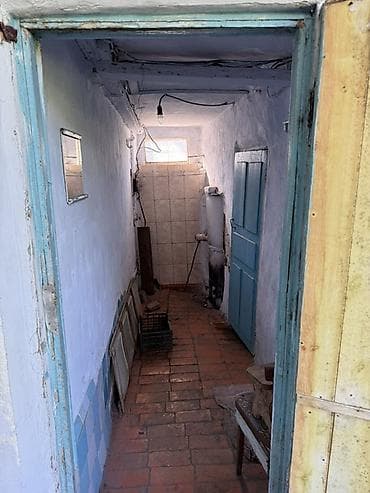 элитный дом: Продается дом 6 соток в городе Каракол 5 комнат Район : Обл Больницы — 9