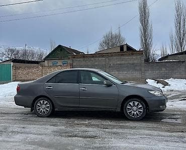 Toyota: Toyota Camry: 2002 г. — 3