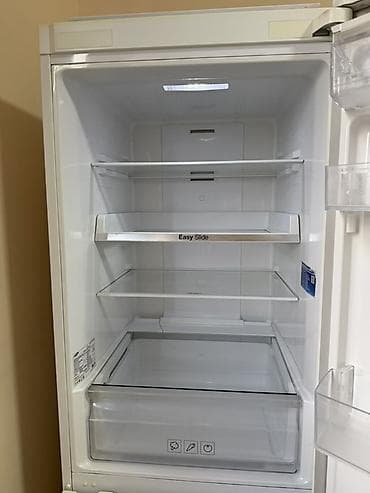 Техника и электроника: Холодильник Samsung, Б/у, Двухкамерный, No frost — 3