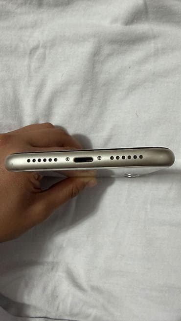 iphon 8 plus: IPhone 11, Б/у, 128 ГБ, White Titanium, Коробка, 75 % — 2