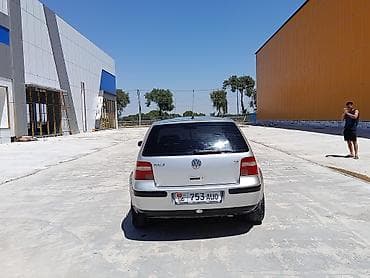 Volkswagen Golf: 2003 г., 1.6 л, Кол менен иштөөчү, Бензин, Хетчбек — 9