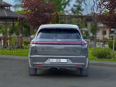 bmv x7: Lixiang L7: 2024 г., Автомат, Гибрид, Кроссовер — 4