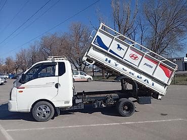 Легкий грузовик, Hyundai, Стандарт, 3 т, Б/у at lalafo.kg Легкий грузовик, Hyundai, Стандарт, 3 т, Б/у