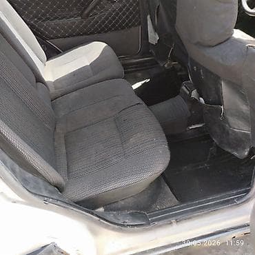 sprinter 315: Volkswagen Passat Variant: 1992 г., 1.8 л, Механика, Газ, Универсал — 6