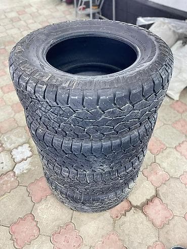 Шины 265 / 65 / R 17, Всесезонная, Б/у, Комплект, Внедорожные (АТ/МТ)