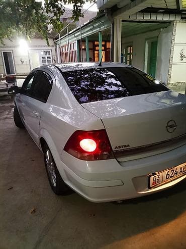 opel astra gtc: Opel Astra: 2011 г., 1.6 л, Механика, Бензин, Седан — 6