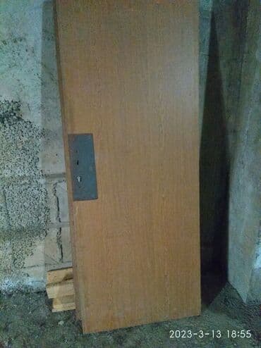 продаю старый мебель: Ош.В связи ликвидацией частного хозяйства продаю: бочки 200 — 8