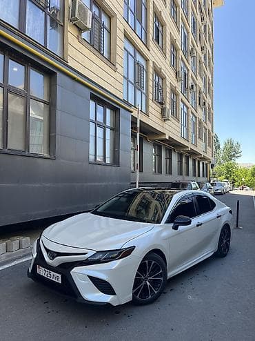 Toyota Camry: 2019 г., 2.5 л, Автомат, Бензин, Седан