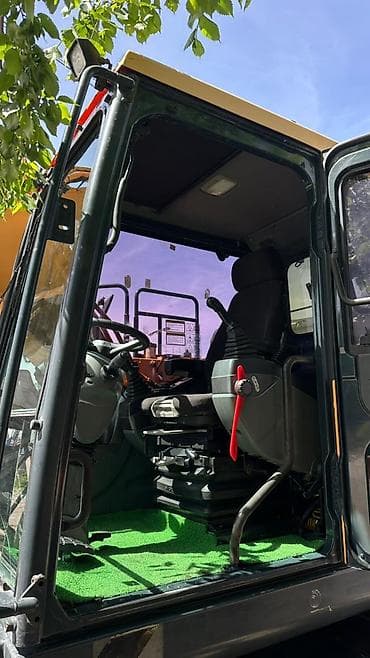 экскаватр: Экскаватор, Hyundai, Колесный — 3