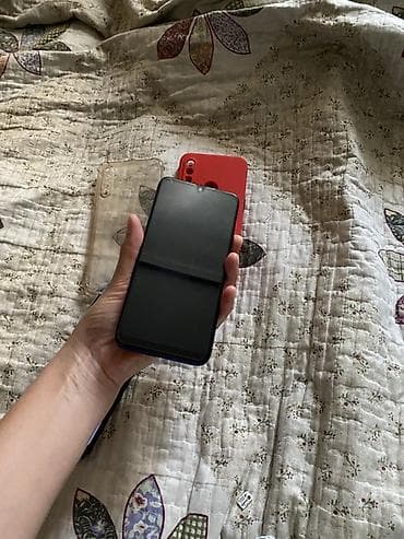 mini notebook: Redmi, Redmi 8, Б/у, 64 ГБ, цвет - Синий, 2 SIM — 2