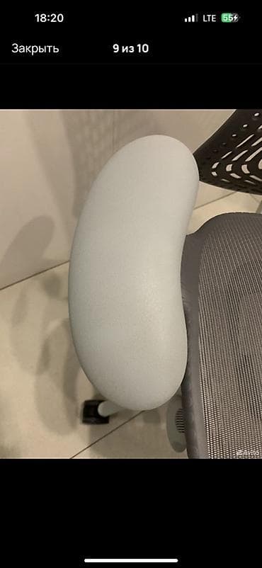 Офисные кресла: Эргономичные офисные кресла Herman Miller Mirra 2 с перфорированной — 9