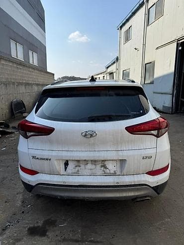 banzai: Крышка багажника Hyundai, 2017 г., Б/у, Оригинал — 1