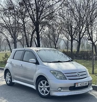 Toyota Ist: 2004 г., 1.3 л, Автомат, Бензин, Хэтчбэк — 3