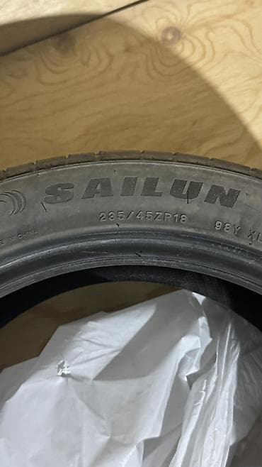 r16 305: Шины 235 / 45 / R 18, Лето, Б/у, Комплект, Легковые, Китай, Sailun — 1