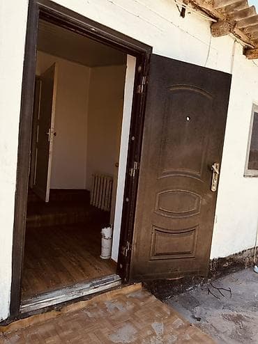микрорайоны: Одноэтажный дом продаю под разбор Описание: - Материал стен: саман, - — 4