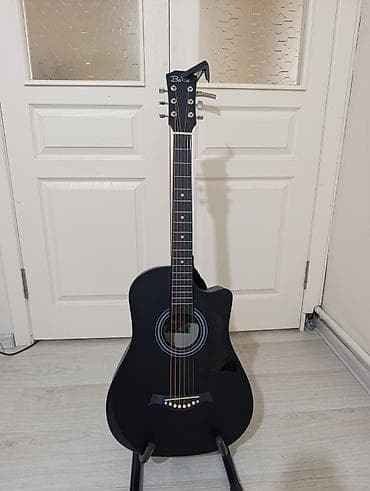 Велосипеды: Акустическая гитара в идеальном состоянии матовый чёрный. полный — 2