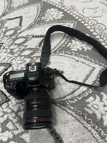 Фото и видеокамеры: Профессиональный комплект Canon для фото и видео. Состав: - Камера — 1