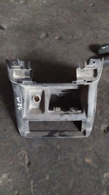 купить мицубиси паджеро спорт в бишкеке: Mitsubishi Pajero 3 консоль салона, Митсубиси Паджеро 3 салонная — 1