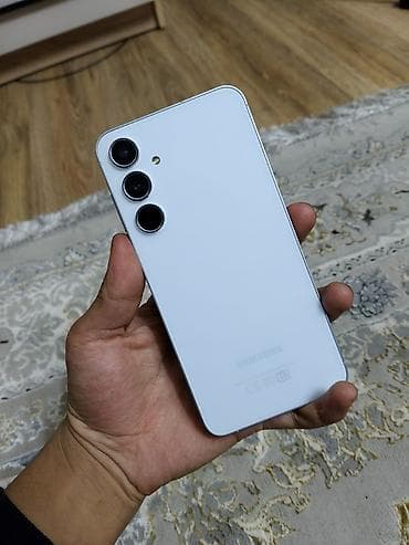 Samsung Galaxy A55, Б/у, цвет - Белый, eSIM