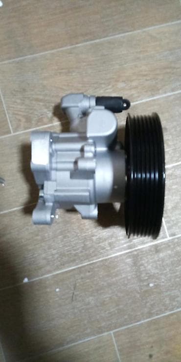 Рулевая часть: Насос гидроусилителя руля на мерседес бенз 220кузов s klass новый — 2