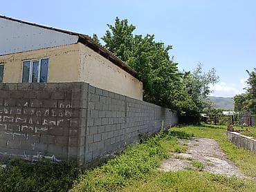 кызыл таш: Продаётся жилой дом с участком. - Одноэтажный дом прямоугольной — 4