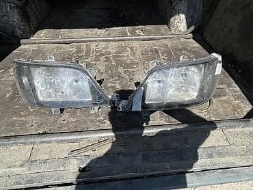 Комплект передних фар Mercedes-Benz 2001 г., Б/у
