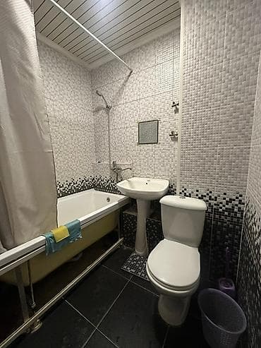 здаю квартиру каракол: 2 комнаты — 3