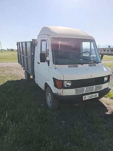 рено мак: Легкий грузовик, Mercedes-Benz, Стандарт — 1