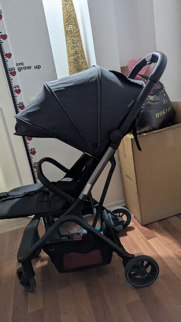 Коляска, цвет - Черный