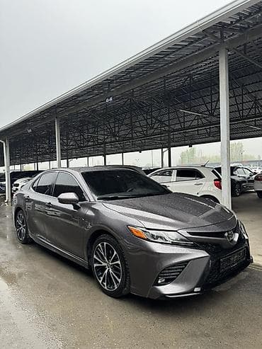 Toyota Camry: 2020 г., 2.5 л, Автомат, Бензин, Седан