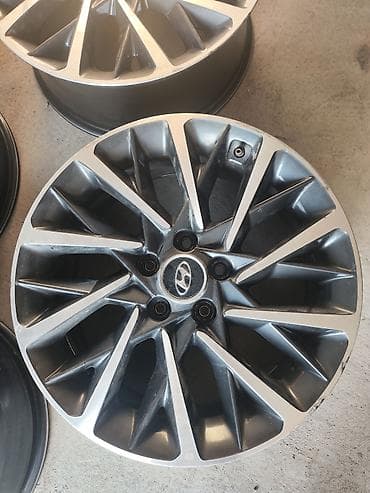 диски для сонаты: Литые Диски R 18 Hyundai, Комплект, отверстий - 5, Б/у — 1