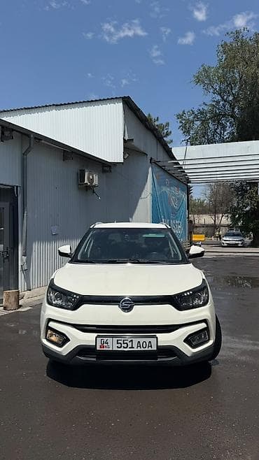 санен тиволи: Ssangyong Tivoli: 2017 г., Кроссовер — 4
