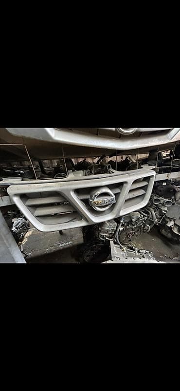 решетка ниссан: Решетка радиатора Nissan Оригинал — 1