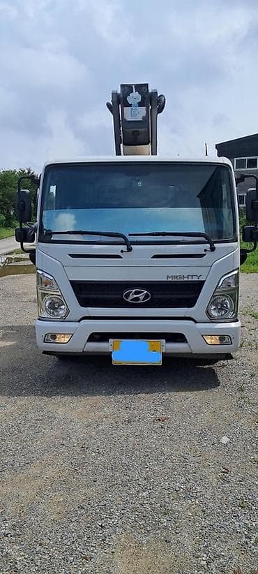 mobile stand: Автовышка, Hyundai — 2