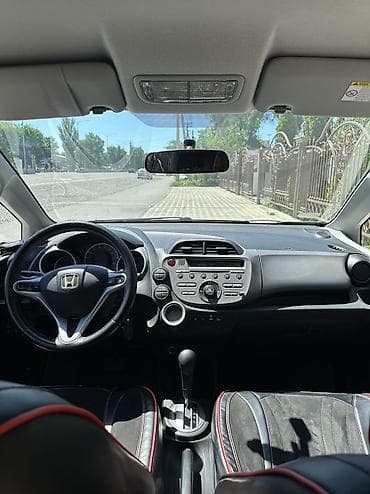 lada 2101: Honda Jazz: 2009 г., Бензин, Хэтчбэк — 5