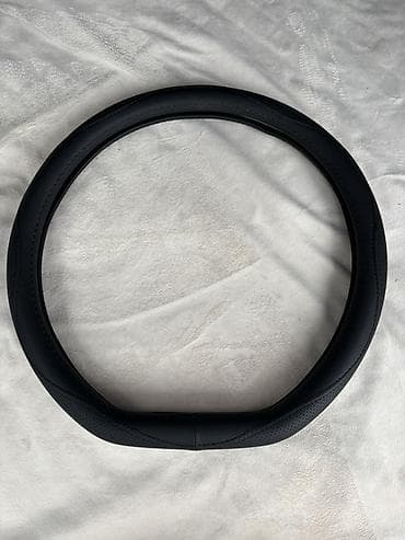 Аксессуарлар жана тюнинг: Рулга чехол, түсү - Кара — 1