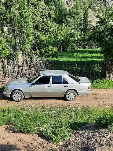 мерседес 124 2 2: Mercedes-Benz E-Class: 1990 г., 2.3 л, Кол менен иштөөчү, Бензин, Седан — 6
