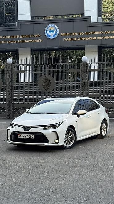Продажа авто: Toyota Corolla: 2019 г., Гибрид, Седан — 3