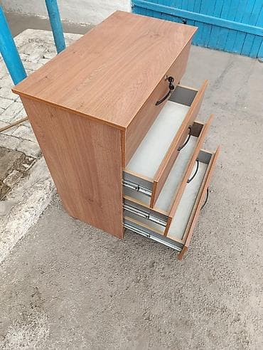 Кийим үчүн комоддор: Комод из ЛДСП под древесную текстуру, 4 выдвижных ящика на — 2